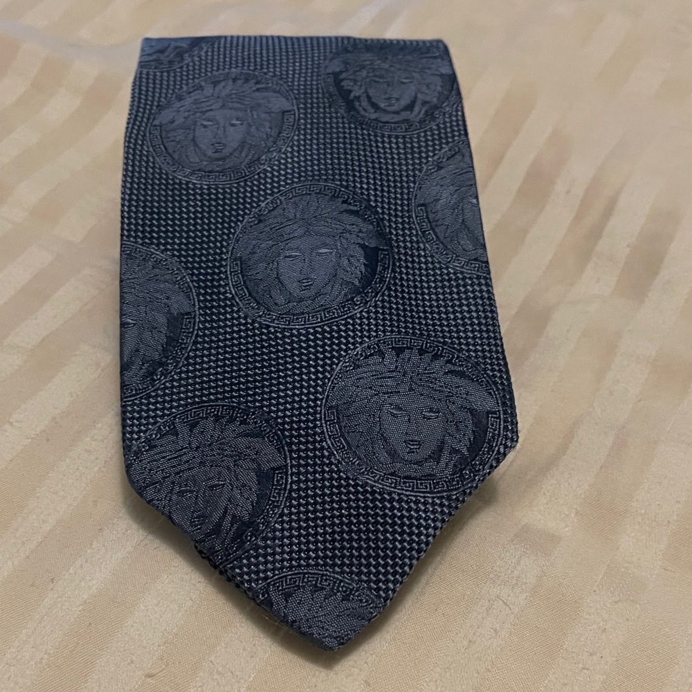 Men's Versace MEDUSA Charcoal Medallion Silk Tie